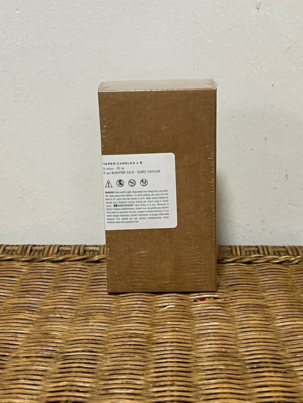 Pottery Barn. Taper Candles. Set of 6. Ivory (6
